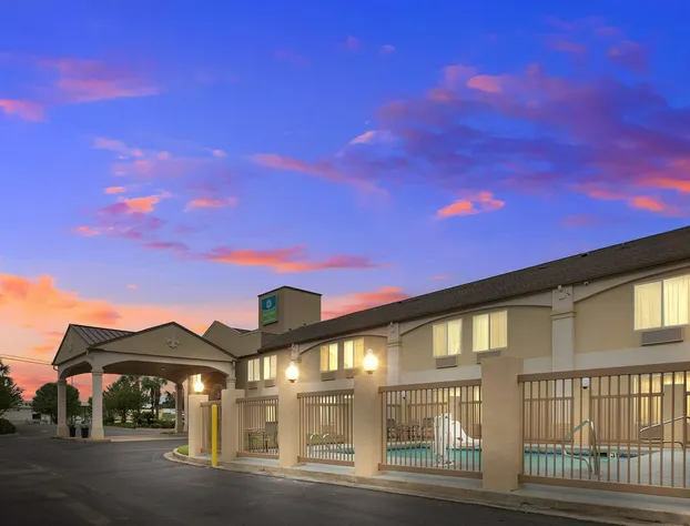 SureStay Hotel by Best Western Alexandria hotel detail image 1