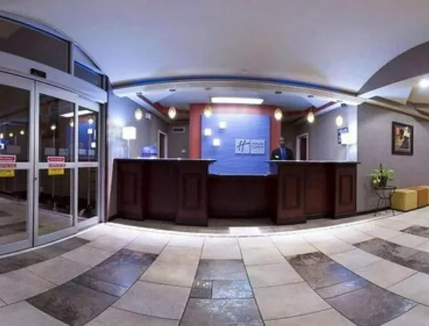 Holiday Inn Express & Suites Alexandria by IHG hotel detail image 1