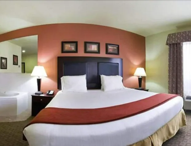 Holiday Inn Express & Suites Alexandria by IHG hotel detail image 3