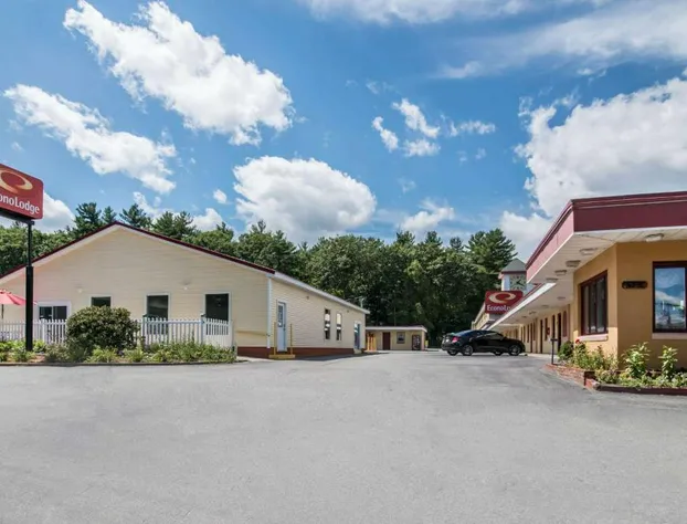 Econo Lodge Brattleboro hotel detail image 2