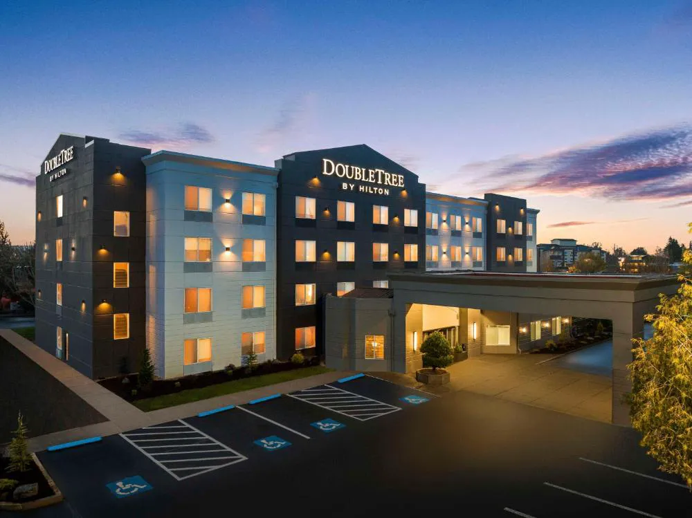 Doubletree by Hilton Salem hotel hero