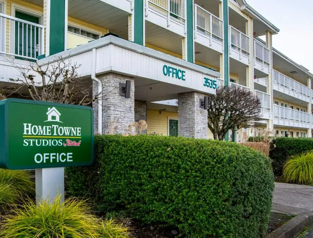 HomeTowne Studios by Red Roof Salem, OR hotel detail image 2