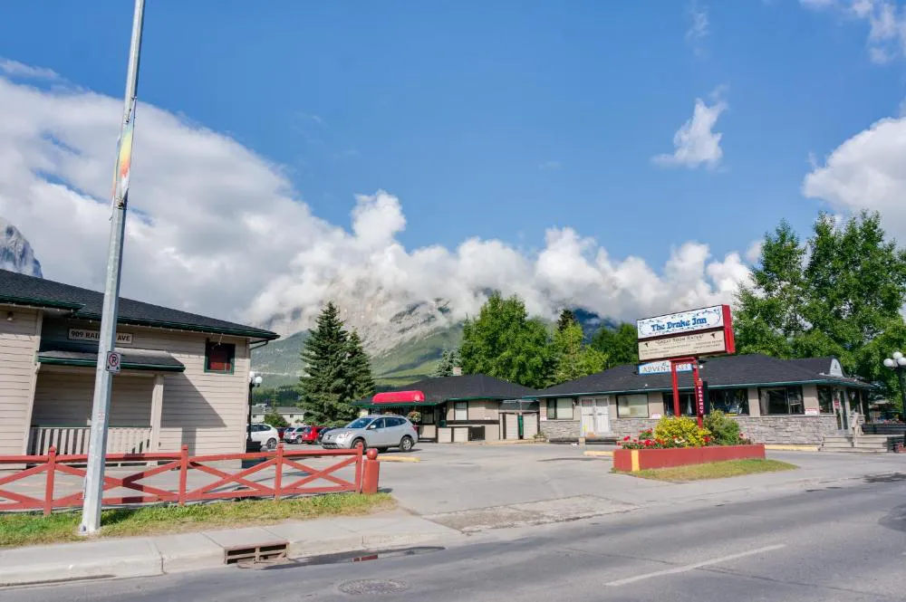 The Drake Inn hotel hero