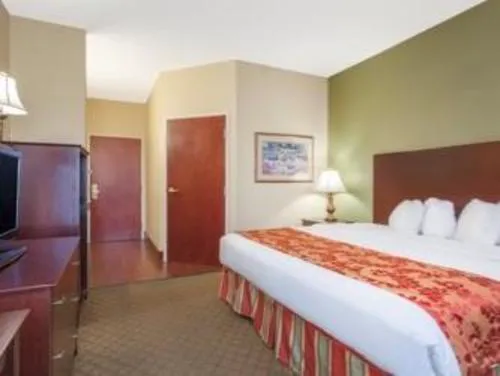 Spark by Hilton Evansville East, IN hotel detail image 1