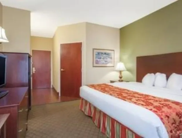 Spark by Hilton Evansville East, IN hotel detail image 2