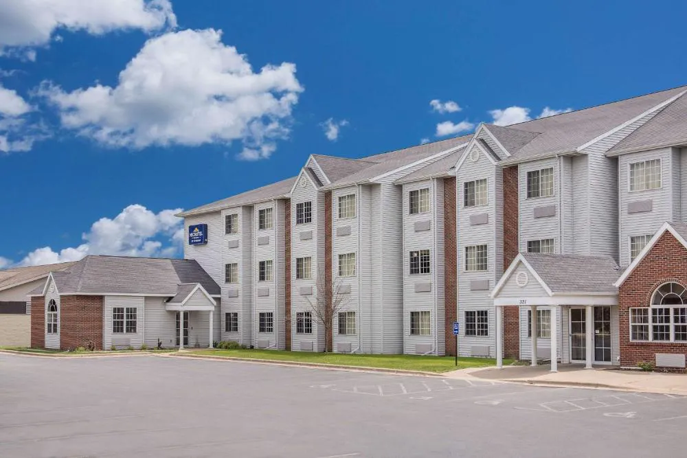 Microtel Inn & Suites by Wyndham Appleton hotel hero