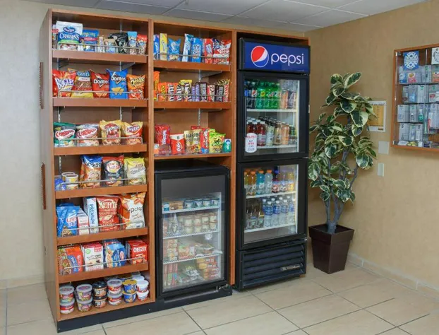 MainStay Suites Appleton Airport - Fox River Mall Area hotel detail image 1