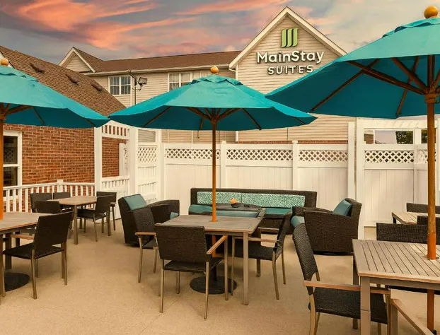 MainStay Suites Appleton Airport - Fox River Mall Area hotel detail image 1