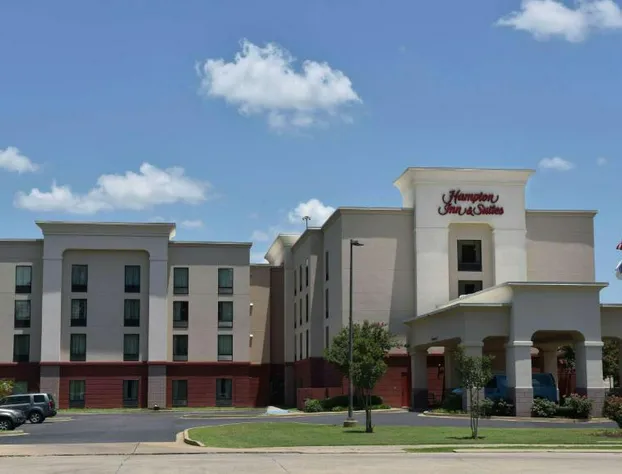 Hampton Inn & Suites Alexandria hotel detail image 1