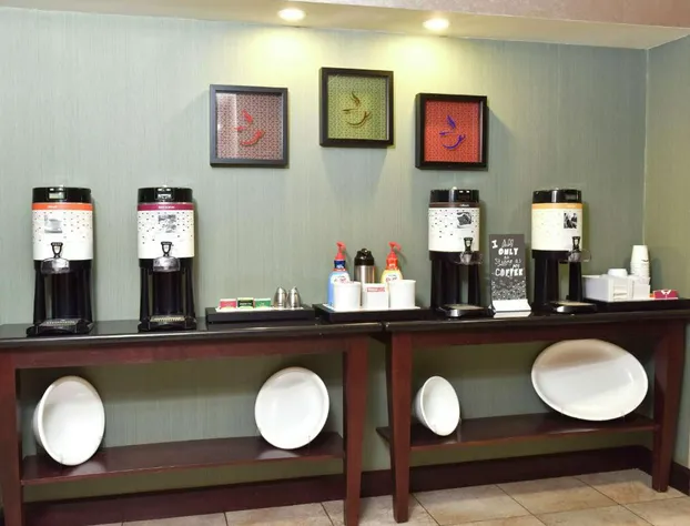 Hampton Inn & Suites Alexandria hotel detail image 3