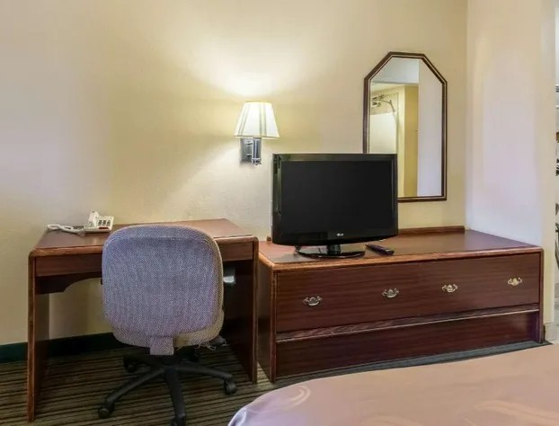 Quality Inn Alexandria hotel detail image 4