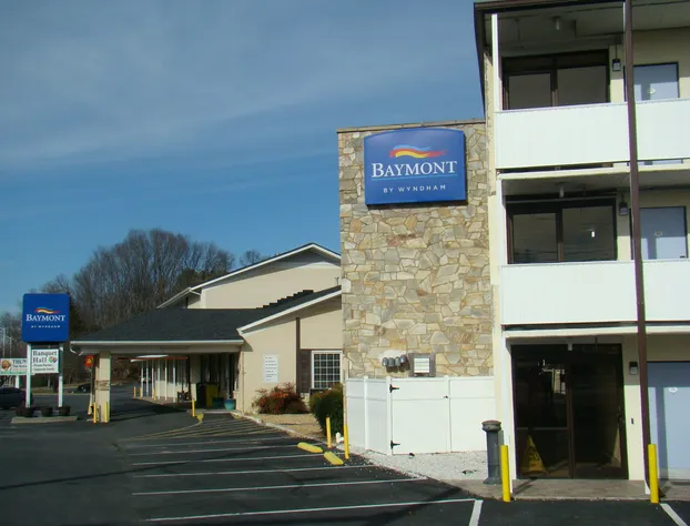 Baymont by Wyndham Front Royal Near Shenandoah National Park hotel detail image 3