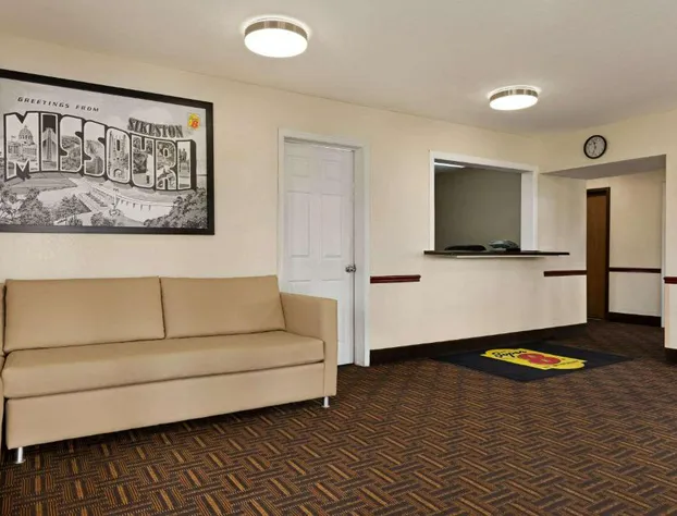 Super 8 by Wyndham Sikeston/Miner Area hotel detail image 3