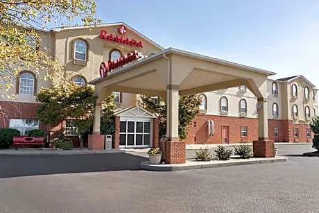 Ramada by Wyndham Elizabethtown hotel detail image 4