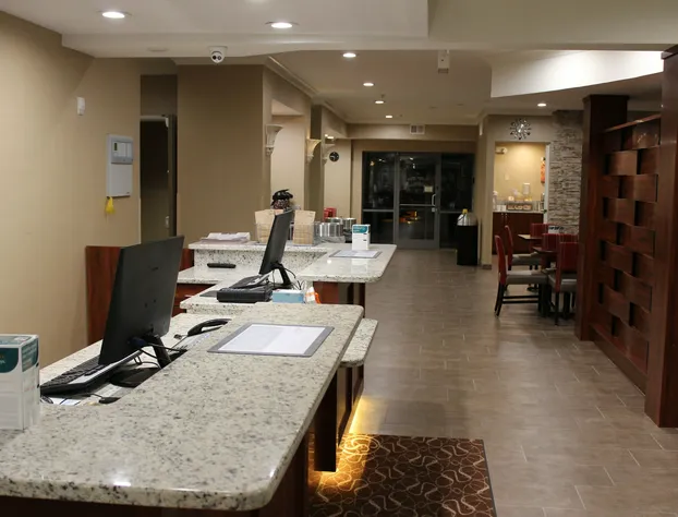 Comfort Suites Elizabethtown hotel detail image 4