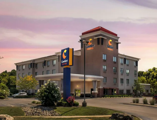 Comfort Suites Elizabethtown hotel detail image 2