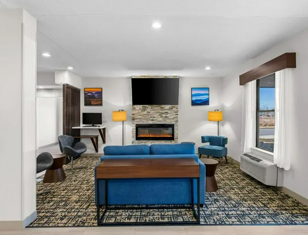 Clarion Pointe hotel detail image 2