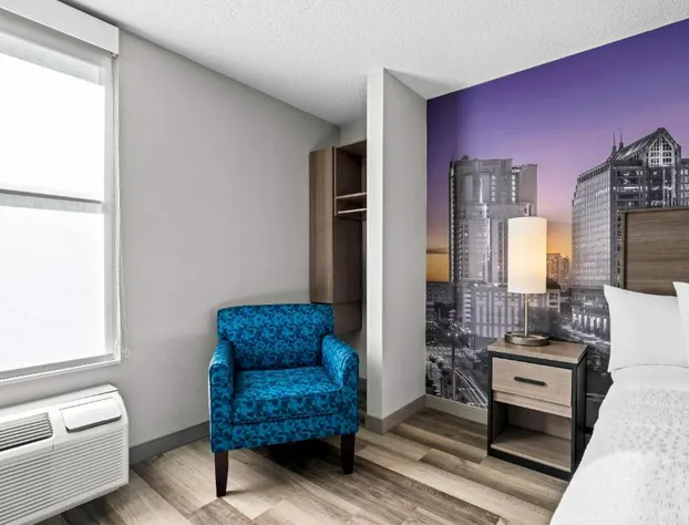 Clarion Pointe hotel detail image 1