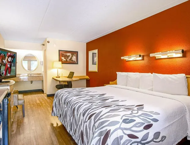 Red Roof Inn Florence - Civic Center hotel detail image 2