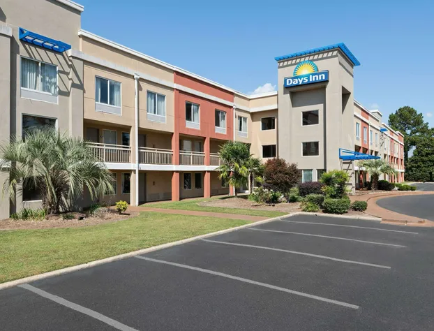 Days Inn by Wyndham Florence Near Civic Center hotel detail image 1