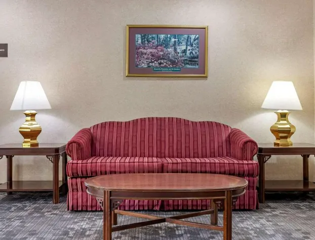 Econo Lodge Saint Stephen hotel detail image 4