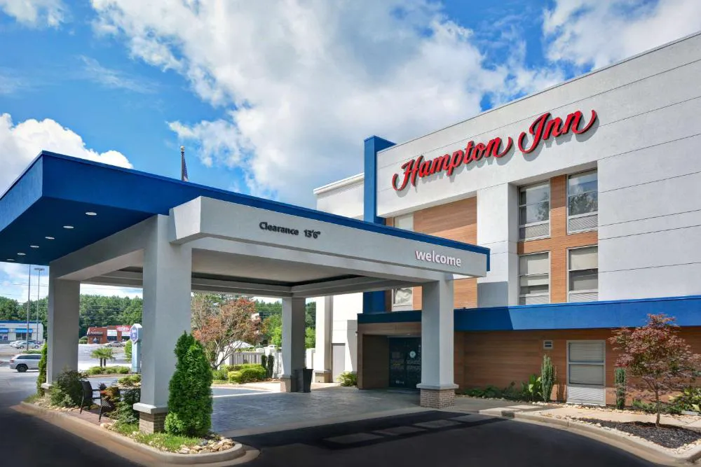 Hampton Inn Greenwood hotel hero