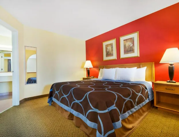 Super 8 by Wyndham Lancaster hotel detail image 4