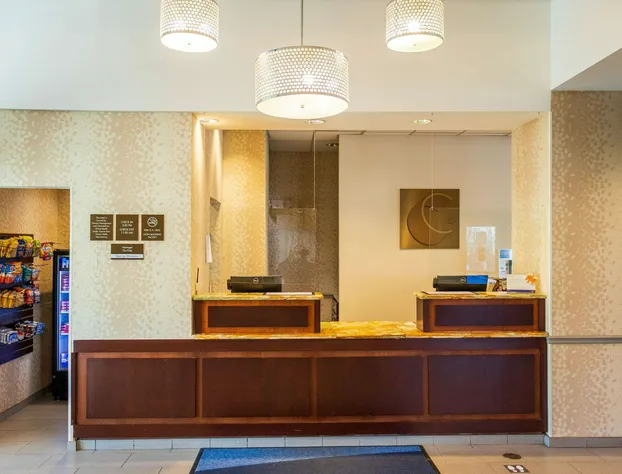 Comfort Inn & Suites Plainville-Foxboro hotel detail image 2