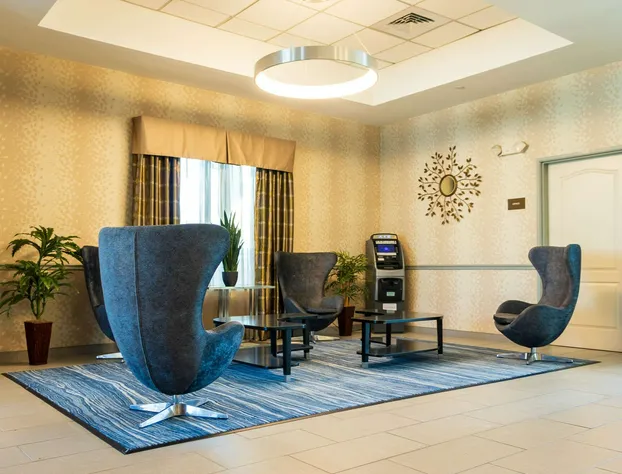 Comfort Inn & Suites Plainville-Foxboro hotel detail image 4