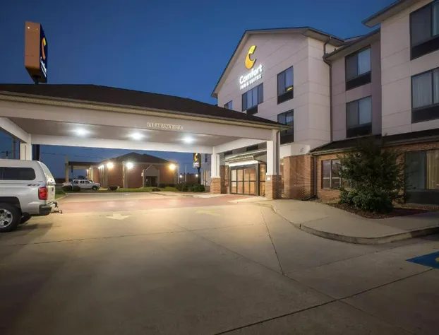 Comfort Inn & Suites Sikeston I-55 hotel detail image 3
