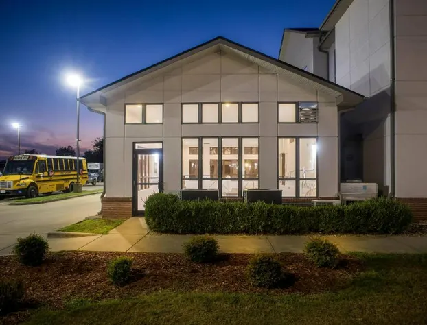 Comfort Inn & Suites Sikeston I-55 hotel detail image 4