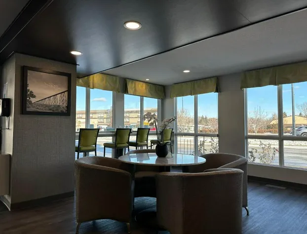 Super 8 by Wyndham Lethbridge hotel detail image 3