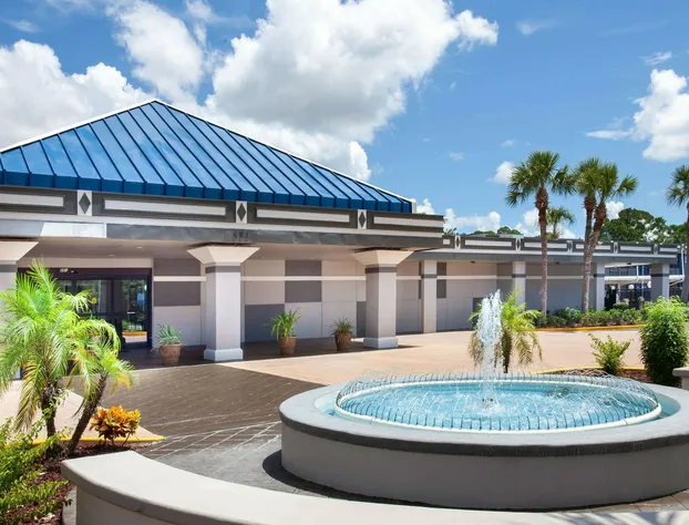 Travelodge by Wyndham Deltona hotel detail image 2