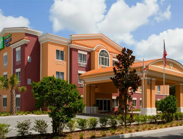 Holiday Inn Express Hotel & Suites Brooksville by IHG hotel detail image 2