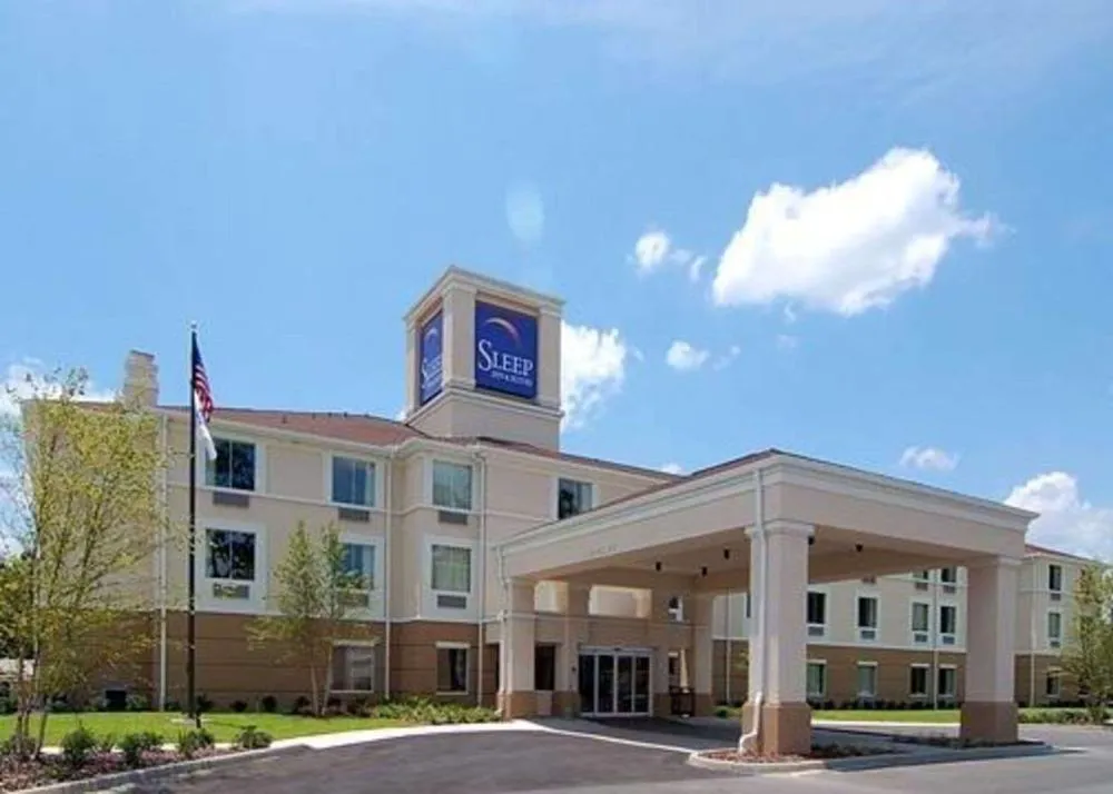 Sleep Inn & Suites Palatka North hotel hero