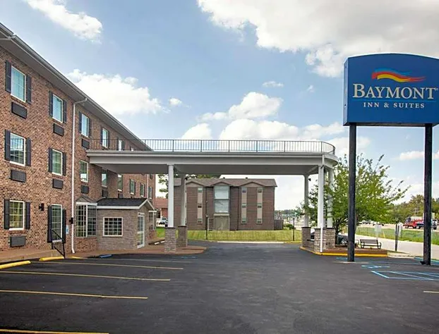Baymont by Wyndham Jefferson City hotel detail image 1