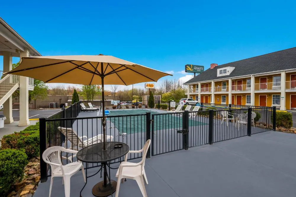 Quality Inn Johnson City I-26 exit 17 hotel hero