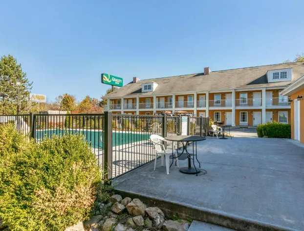 Quality Inn Johnson City I-26 exit 17 hotel detail image 1