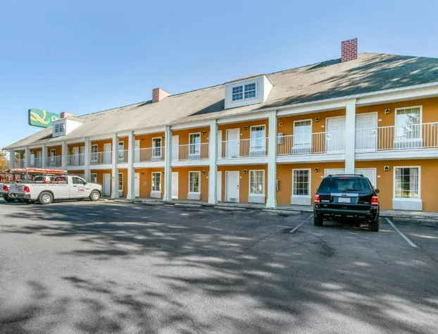 Quality Inn Johnson City I-26 exit 17 hotel detail image 2