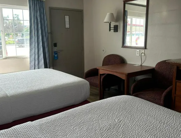 Days Inn by Wyndham Turlock hotel detail image 2