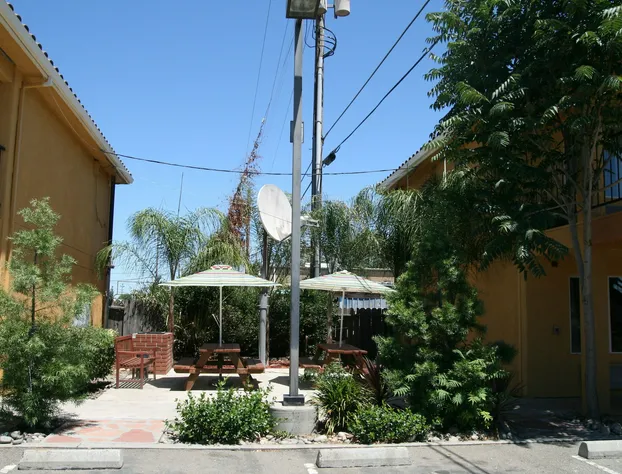 Econo Lodge Inn & Suites Lodi - Wine Country Area hotel detail image 4