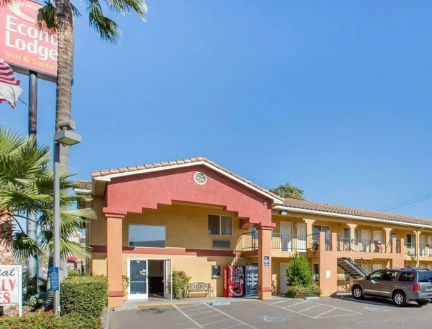 Econo Lodge Inn & Suites Lodi - Wine Country Area hotel detail image 3