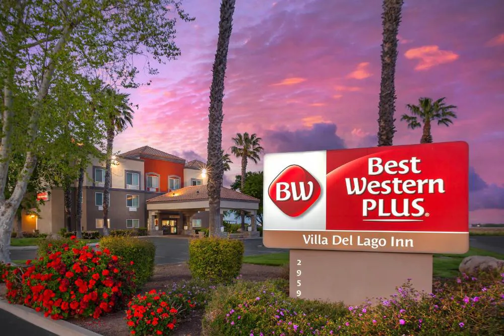 Best Western Plus Villa Del Lago Inn Patterson hotel hero