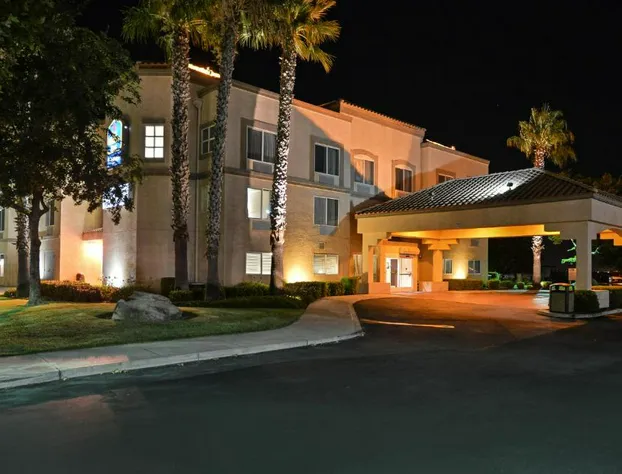 Best Western Plus Villa Del Lago Inn Patterson hotel detail image 2