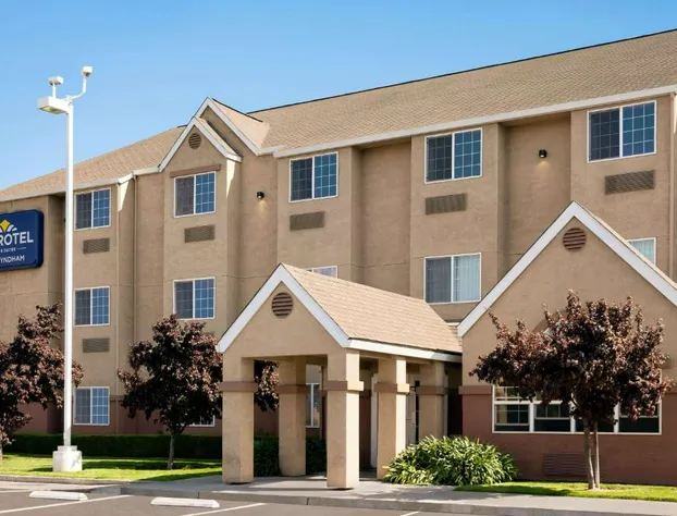 Microtel Inn & Suites by Wyndham Lodi/North Stockton hotel detail image 2