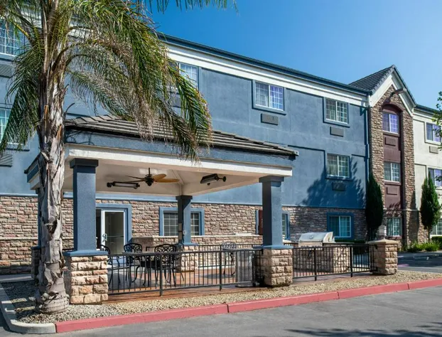 Candlewood Suites Turlock by IHG hotel detail image 4