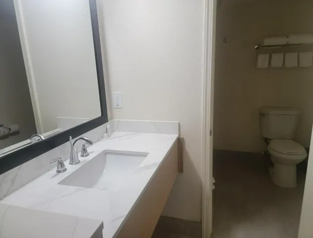 Ramada by Wyndham Merced hotel detail image 3