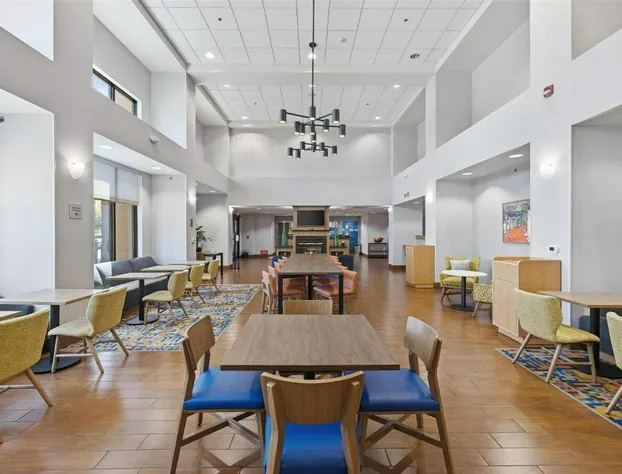 Hampton Inn And Suites Madera hotel detail image 1