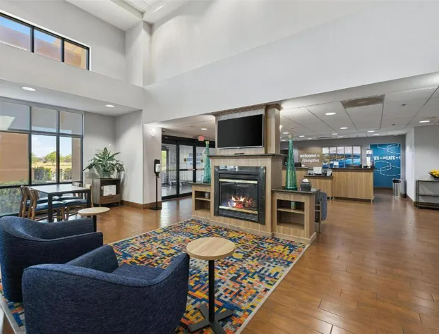 Hampton Inn And Suites Madera hotel detail image 4
