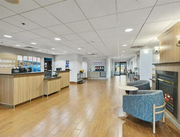 Hampton Inn And Suites Madera hotel detail image 2